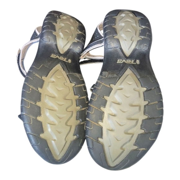 Teva Women's Verra Black and Gray Strappy Hiking Hook & Loop Sandals Sz 8 - Picture 7 of 9